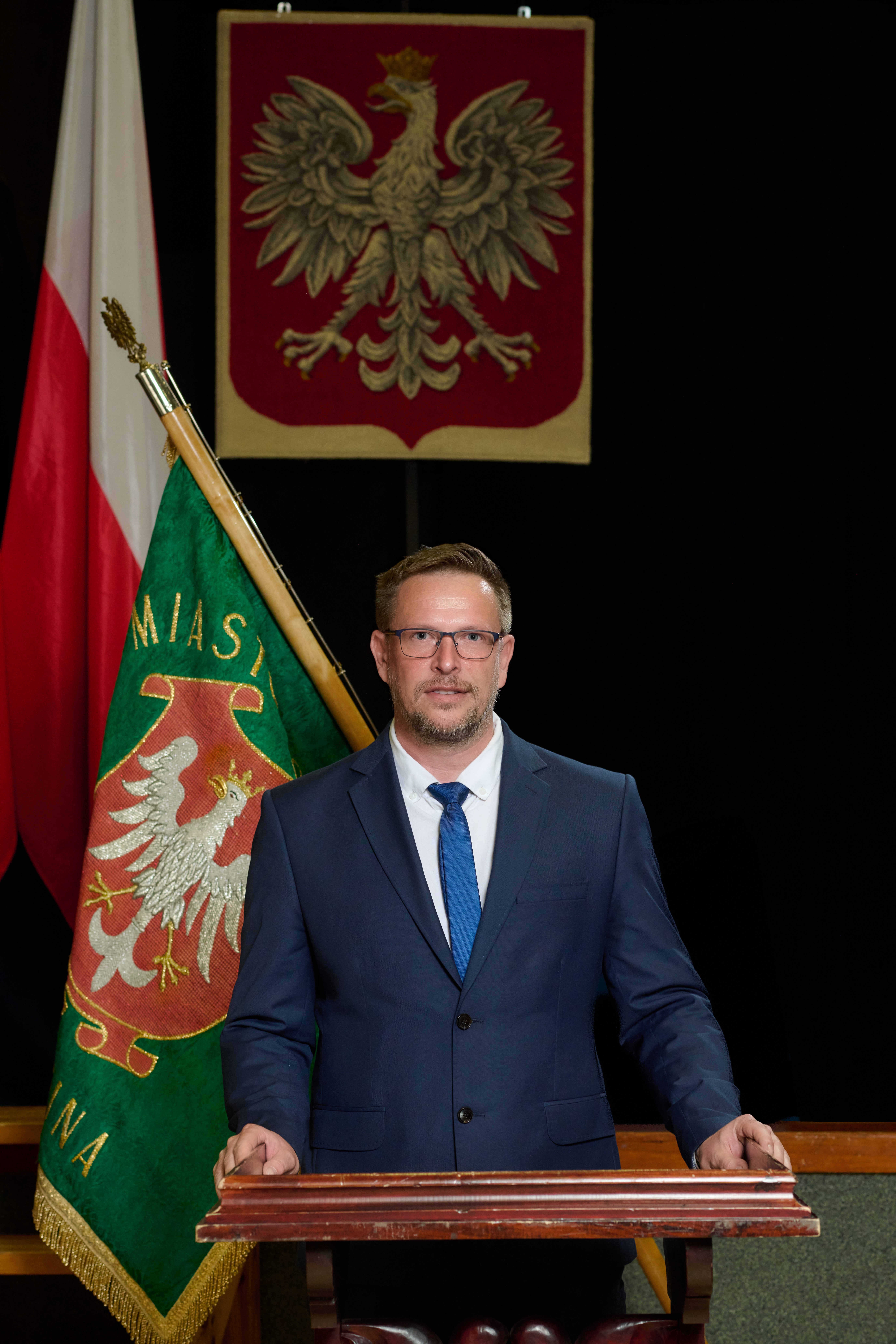 Zdjęcie przedstawiające radnego Macieja Patelę