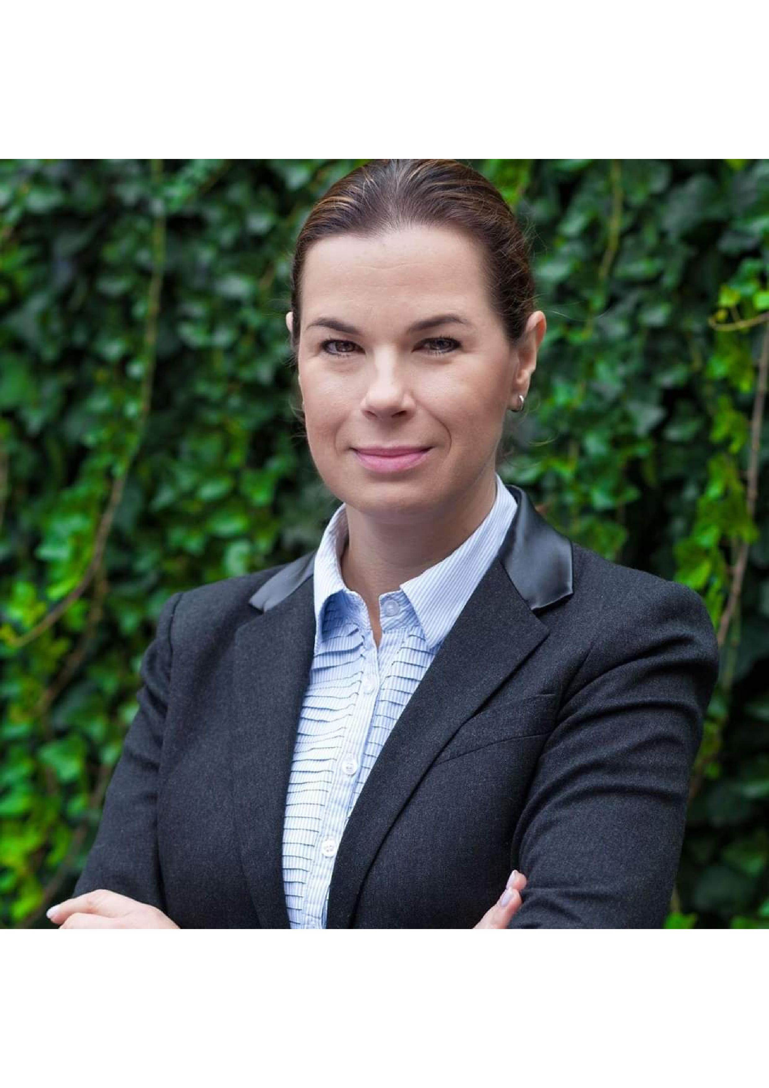 popiersie radnej Pauliny Kubackiej